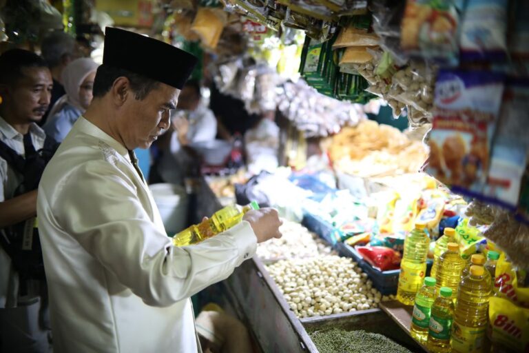 Mentan Sidak Pasar, Temukan Minyakita di Atas HET dan Volume Berkurang