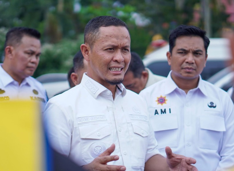 Meski Banjir Surut, Pemko Pekanbaru Tetap Suplai Bantuan Makanan ke Korban Banjir di Pengungsian