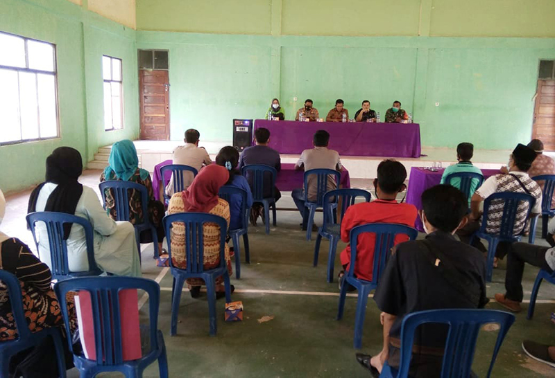 Polsek Bandar Sei Kijang Sosialisasi Dampak Karhutla bersama Upika