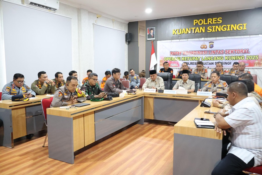 Polres Kuansing Gelar Apel Pasukan Operasi Ketupat 2025 Untuk Pengamanan Mudik Lebaran