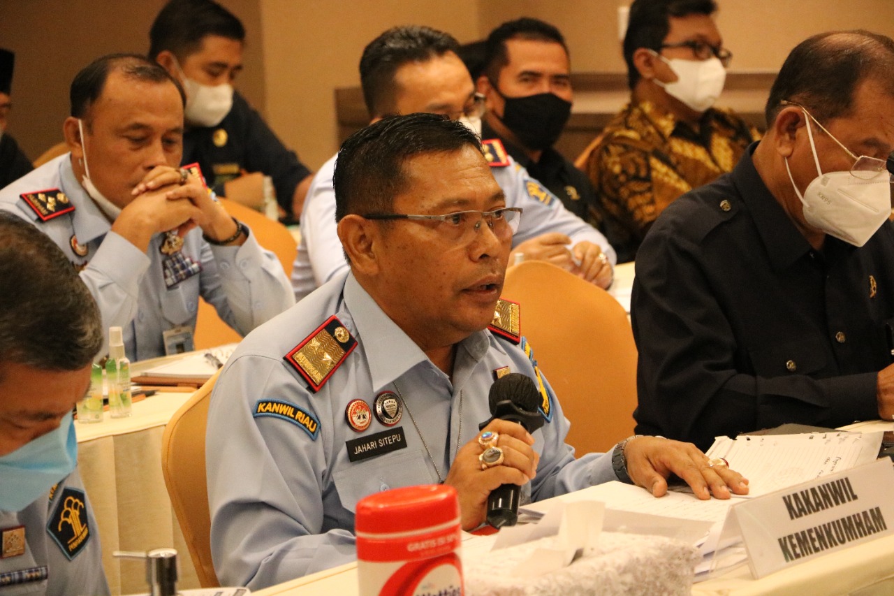 Sebagai Sosok Yang Kritis, Arteria Dahlan Apresiasi Keberanian Dan Ketegasan Kepala Kanwil Kemenkumham Riau