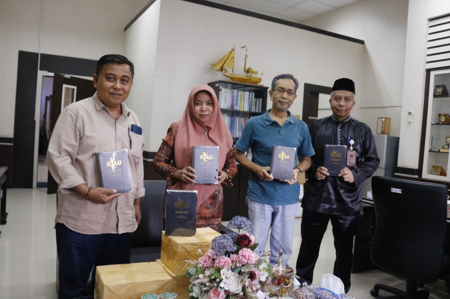 Perpustakaan Kota Pekanbaru Terima Hibah Buku Riau Istimewa dari PPB-RI