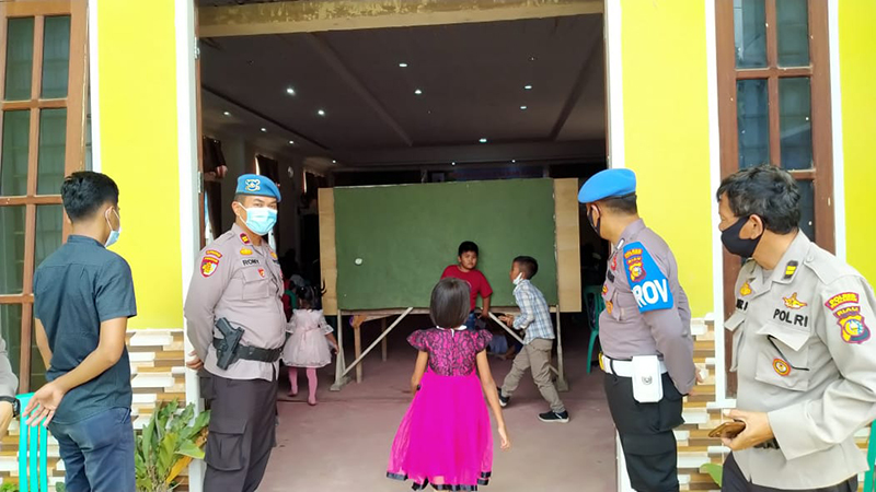 Polsek Pangkalan Kerinci Lakukan Pengamanan Perayaan Paskah