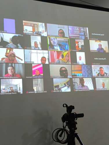 Plt Bupati Gelar Zoom Meeting  Minta Berbagai Perbup  Segera Di Tuntaskan