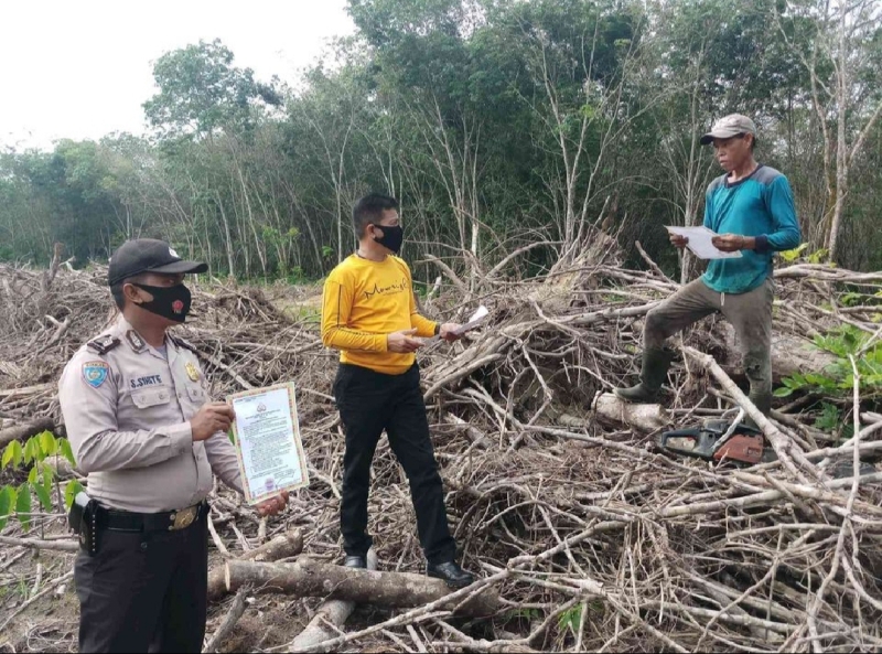 Polsek Pangkalan Kuras Tetap Semangat Sosialisasikan Larangan Membakar Hutan dan Lahan