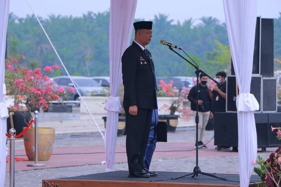 Sekdako Pekanbaru Inspektur Upacara Peringatan Hari Kesaktian Pancasila