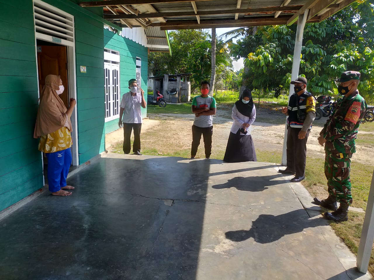 Sigap, Tim Tracer Polsek Ukui Bersama Nakes dan Babinsa Lakukan 3T