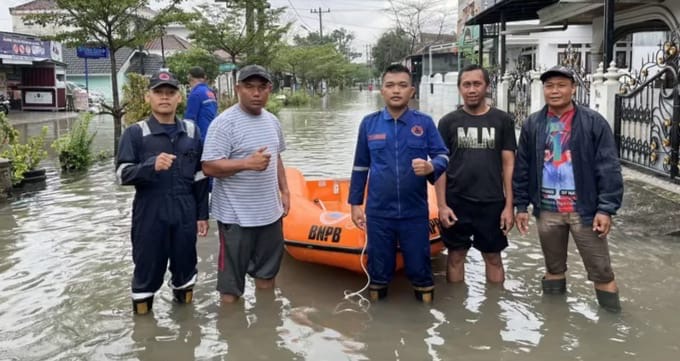 Luapan Sungai Sail Rendam Permukiman, BPBD Pekanbaru Siagakan Perahu Karet