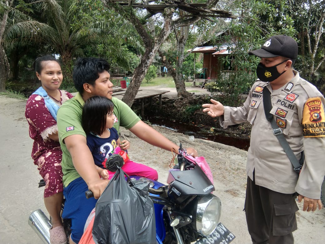 Tingkatkan Disiplin Prokes Warga, Polsek Teluk Meranti Lakukan Imbauan
