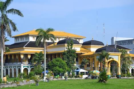 Waaahhh.... Istana Maimun di Medan, Salah Satu yang Terindah di Indonesia