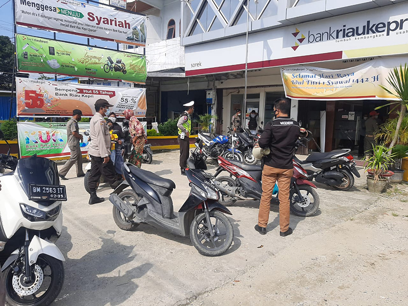 Prokes di Kecamatan Pangkalan Kuras Masih Terus Diawasi Pihak Kepolisian