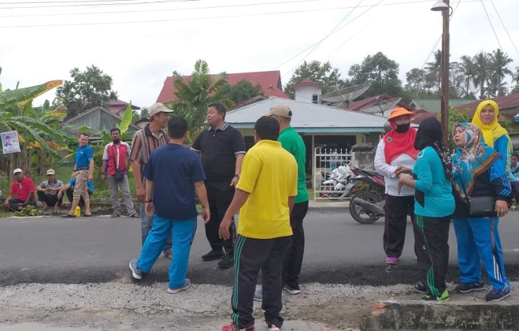 Pemerintah Kecamatan Mandau laksanakan Kegiatan Gotong Royong