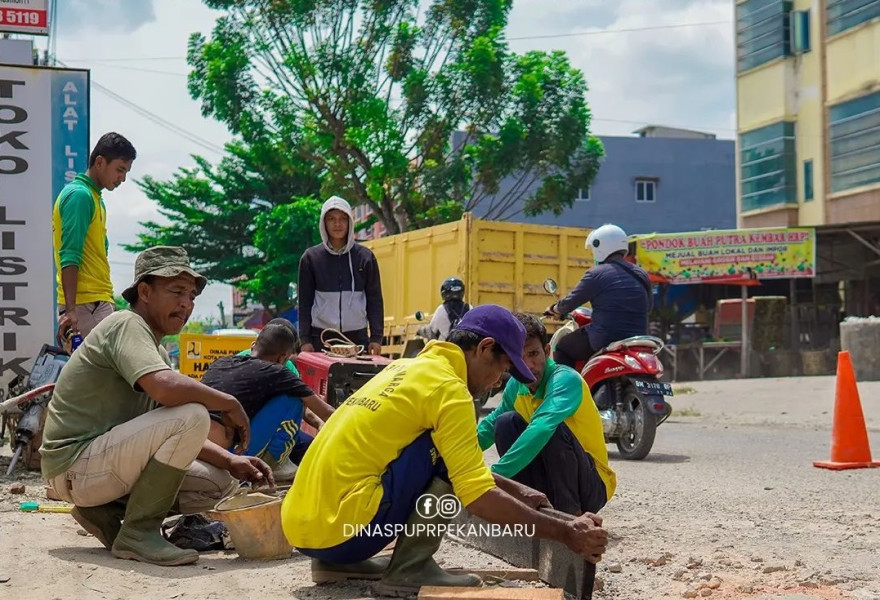 PUPR Pekanbaru akan Beton Kerusakan Jalan Cipta Karya Jelang Dioverlay