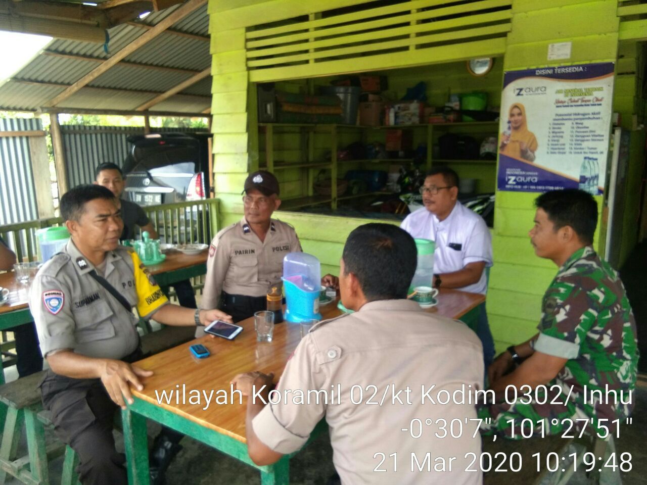 Wujudkan Kamtibmas, Babinsa dan Bhabinkamtibmas Gelar Komsos.