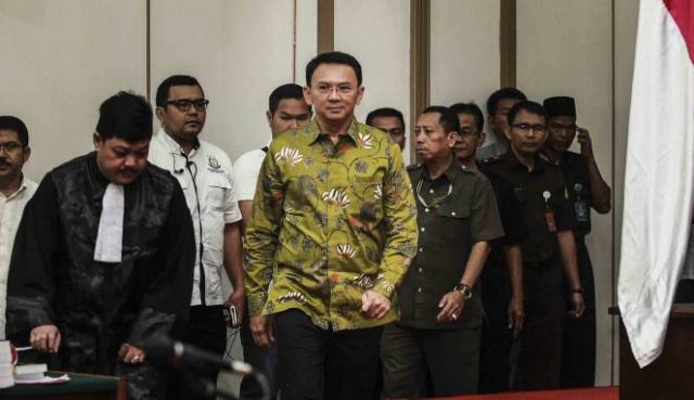 Ahok Dituntut 1 Tahun Penjara dengan Masa Percobaan 2 Tahun