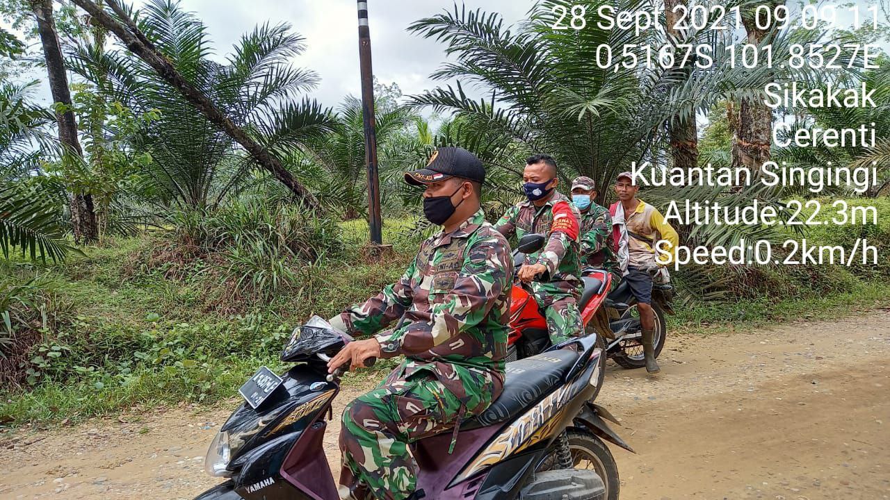 Serka M. Amin Babinsa Koramil 06/Cerenti Kodim 0302/ Inhu Tingkatkan Patroli Dan Sosialisasi Untuk Mencegah Karhutla