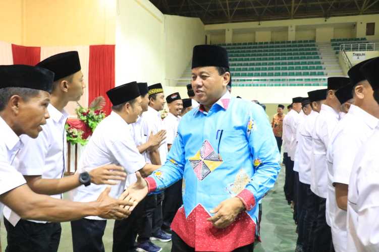 Lantik Pengurus  IKKS  Tualang Siak, Plt Bupati Minta Warga Kuansing Dukung Kebijkan Pemkab Siak  
