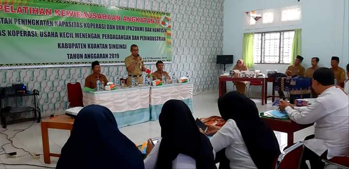 Bupati H.Mursini, Membuka Pelatihan Kewirausahaan Angkatan II Kuansing. 