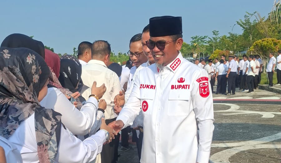 Bupati Zukri Pimpin Apel Hari Pertama Kerja Paska Idul Fitri