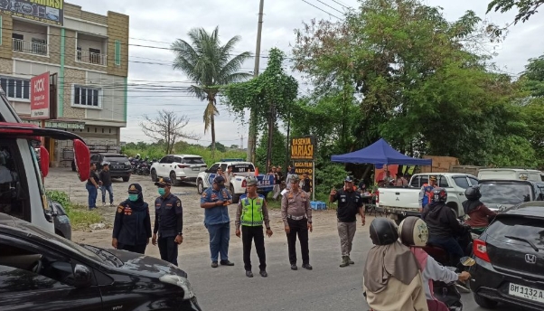 Terkena Razia Gabungan, 2 Dump Truck Dan 1 Unit Travel Gelap Dikandangkan