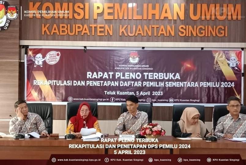 KPU Kabupaten Kuansing Melaksanakan Rapat Pleno Terbuka Rekapitulasi Dan Penetapan Daftar Pemilih Sementara (DPS) Pemilu Tahun 2024