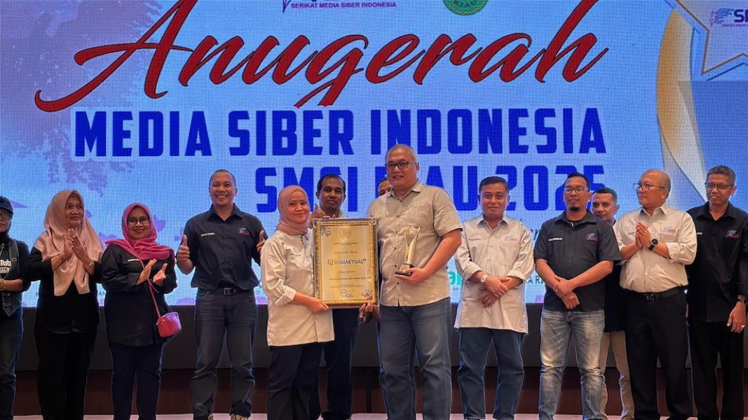 SMSI Riau Anugerahkan Riauaktual.com Sebagai Perusahaan Media Terbaik