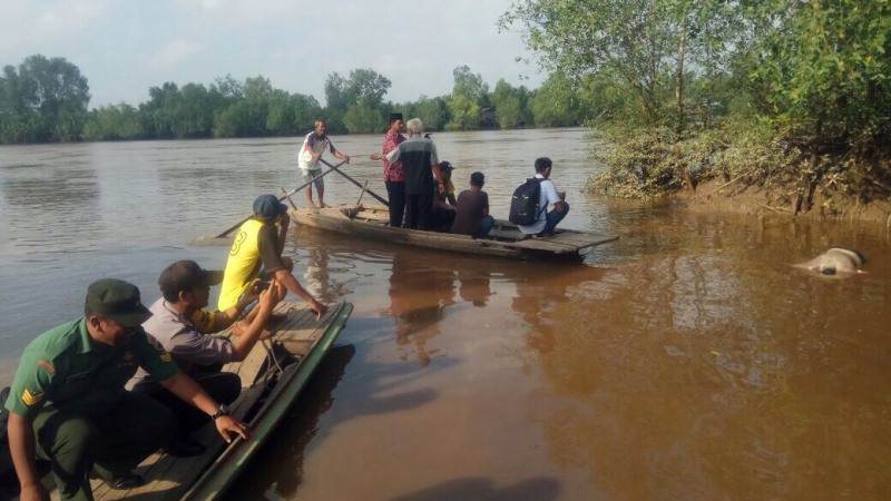 Mayat Lelaki Ditemukan Terapung di Peraiaran Sungai Enok