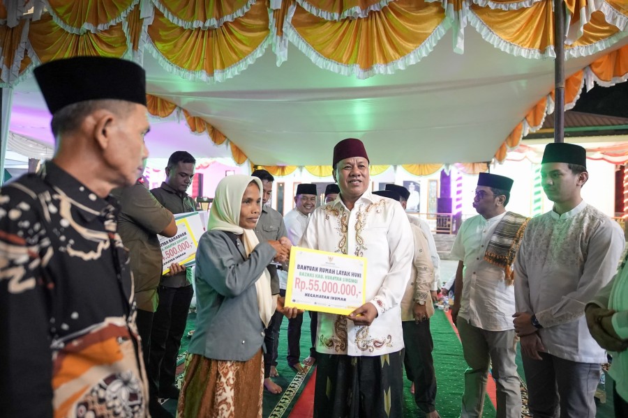 Bupati Suhardiman Amby Melaksanakan Safari Ramadhan di Pondok Pesantren Imam Saleh Kecamatan Inuman 