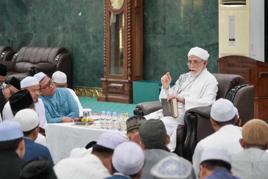 Masjid Raya An-Nur Riau Gelar Daurah Riyadhus Shalihin Bersama Ulama Al-Azhar Mesir