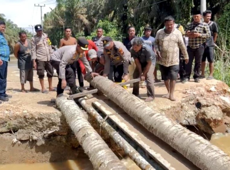 Jembatan Horas Terputus, Akses Ujung Batu-Pasir Pengaraian Terganggu