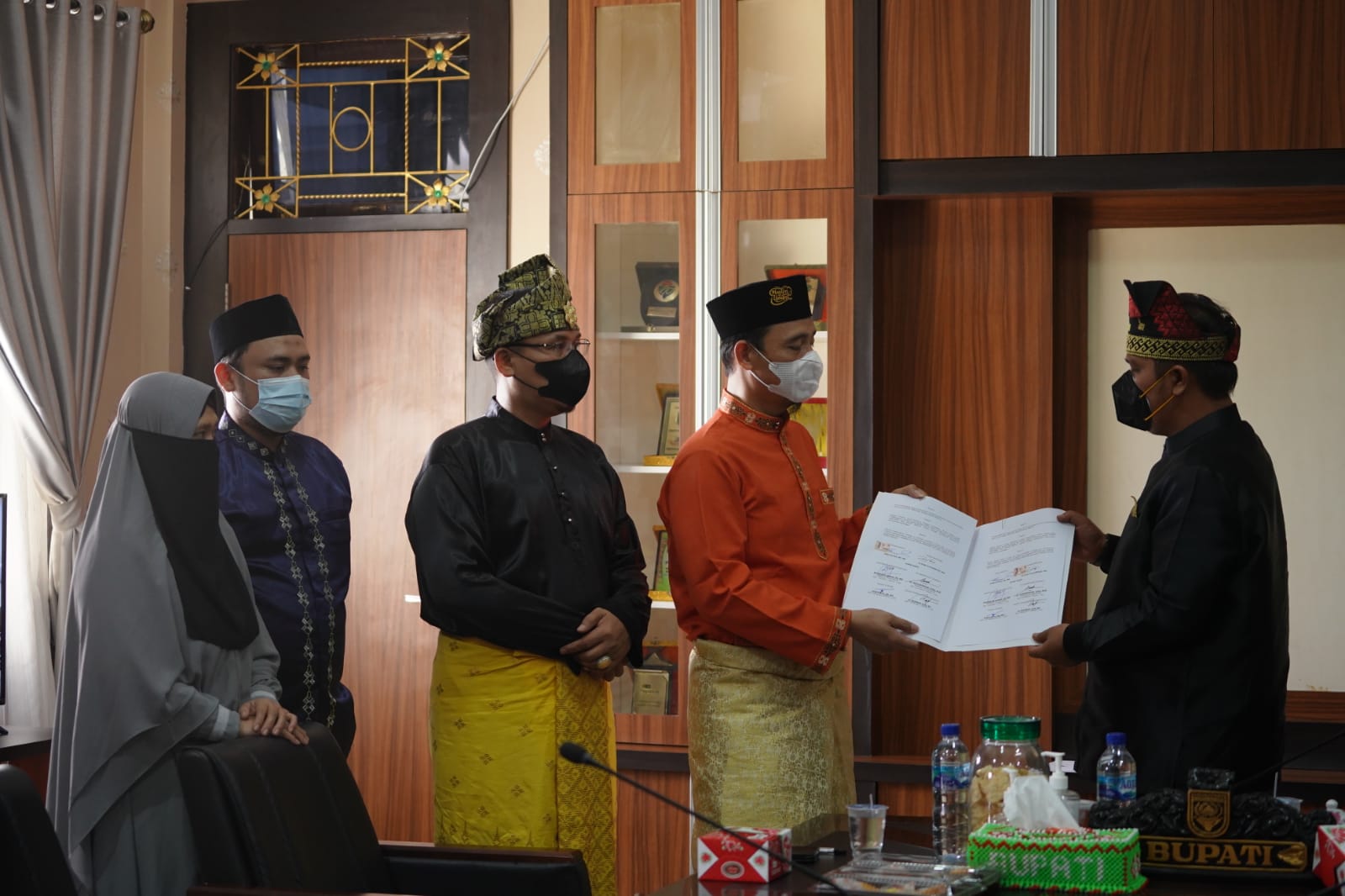 Untuk Pembangunan Rumah Tahfidz, Keluarga Roesdi Djudin Hibahkan 2 Bidang Tanah