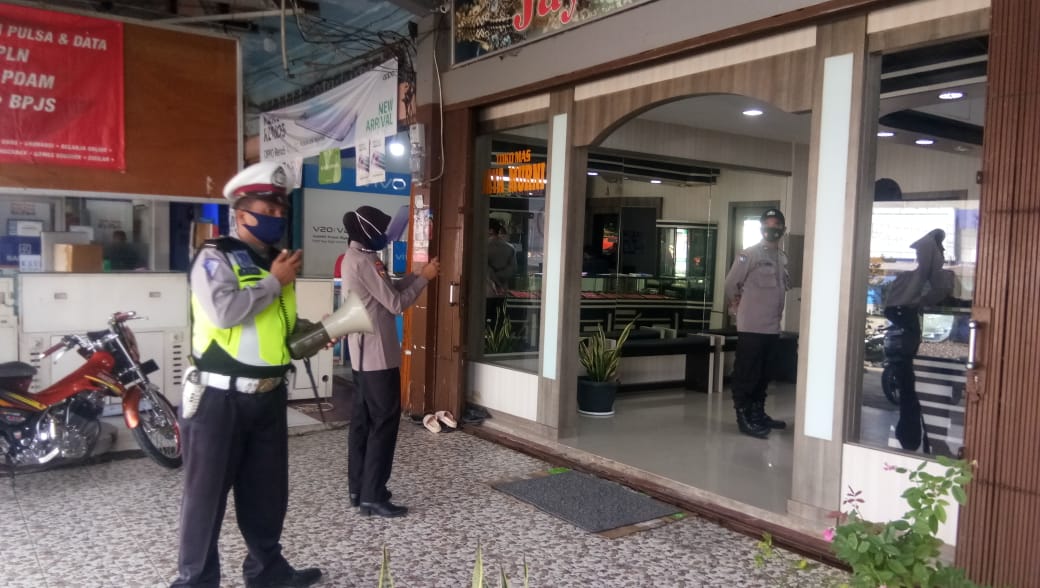 Polsek Pangkalan Kuras Jaga Ketat Wilayah Hukumnya dari Covid-19 dengan Cara Ini