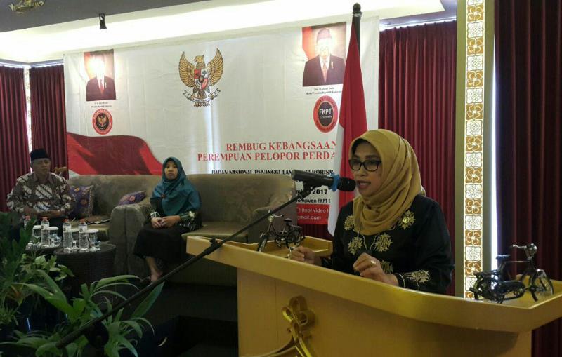 Perhatian Ibu Penting untuk Mencegah Anak Terlibat Terorisme