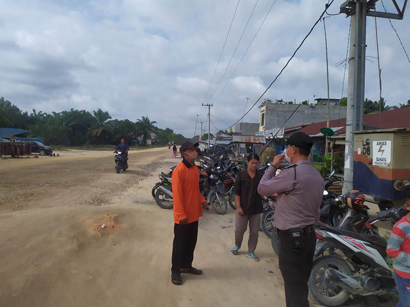 Waspada Aksi C3 dan Penularan Covid-19 di Desa Segati, Polsek Langgam Tingkatkan Patroli