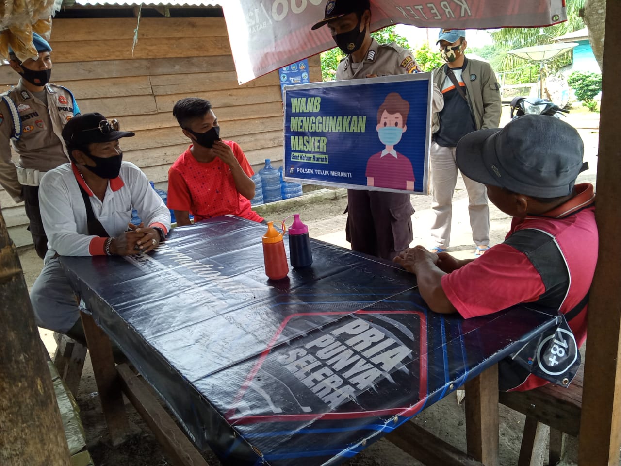 Polsek Teluk Meranti Lakukan Operasi Yustisi di Sejumlah Lokasi