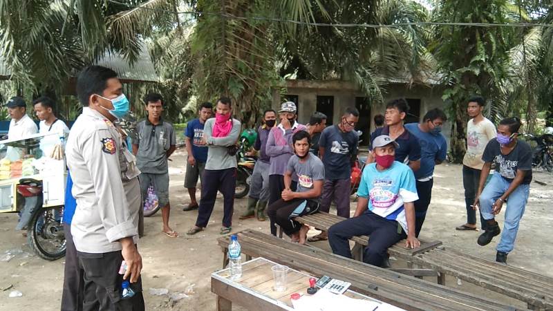 Polsek Bandar Sei Kijang Imbau Pekerja Tetap Terapkan Protokol Kesehatan