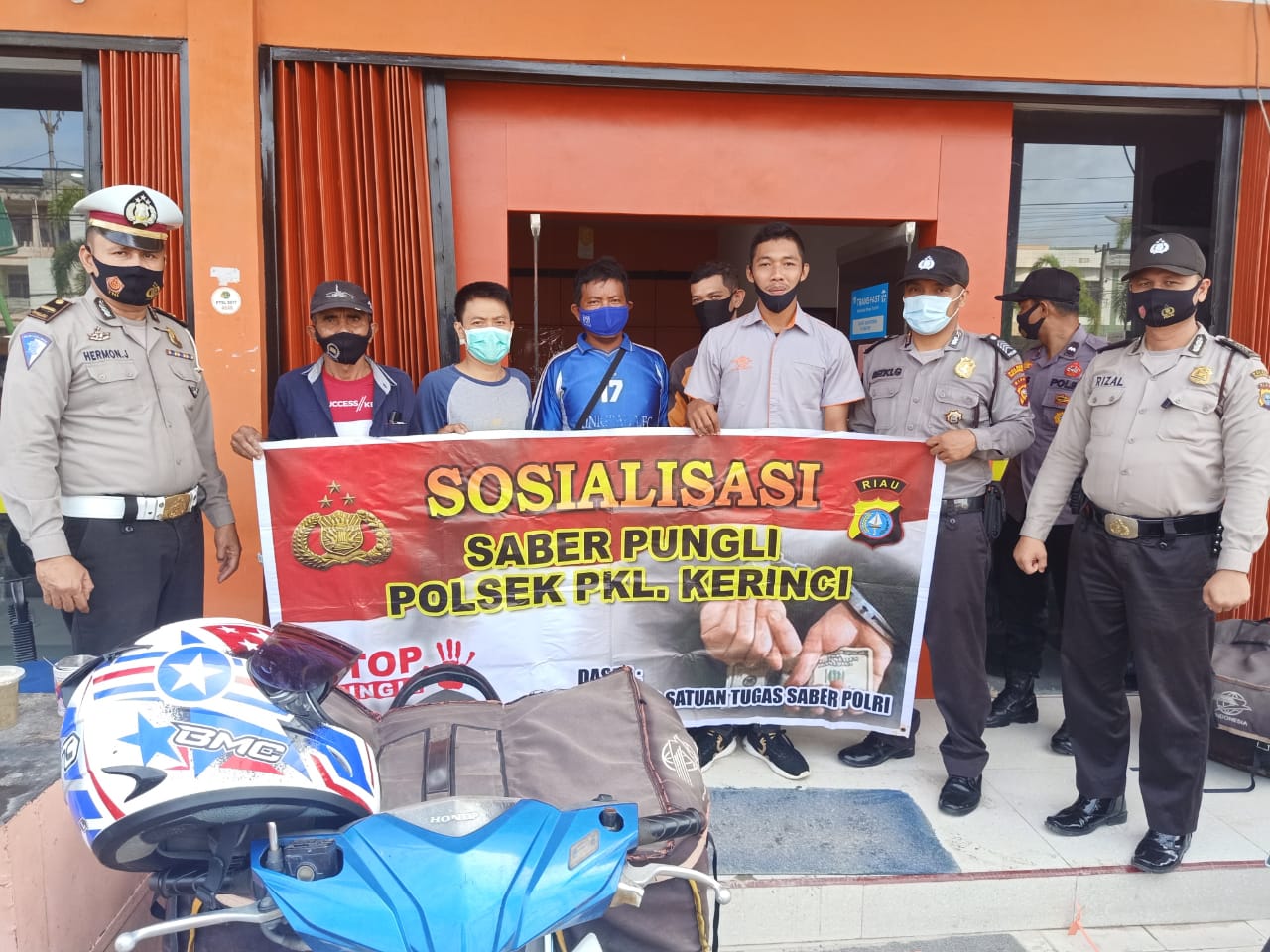 Polsek Pangkalan Kerinci Laksanakan Saber Pungli ke Kantor Pos
