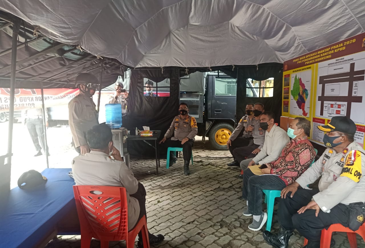 Untuk Menekan Penyebaran Covid-19, Polres Kuansing Gunakan Smart Helmet Di Pilkada Serentak Tahun 2020