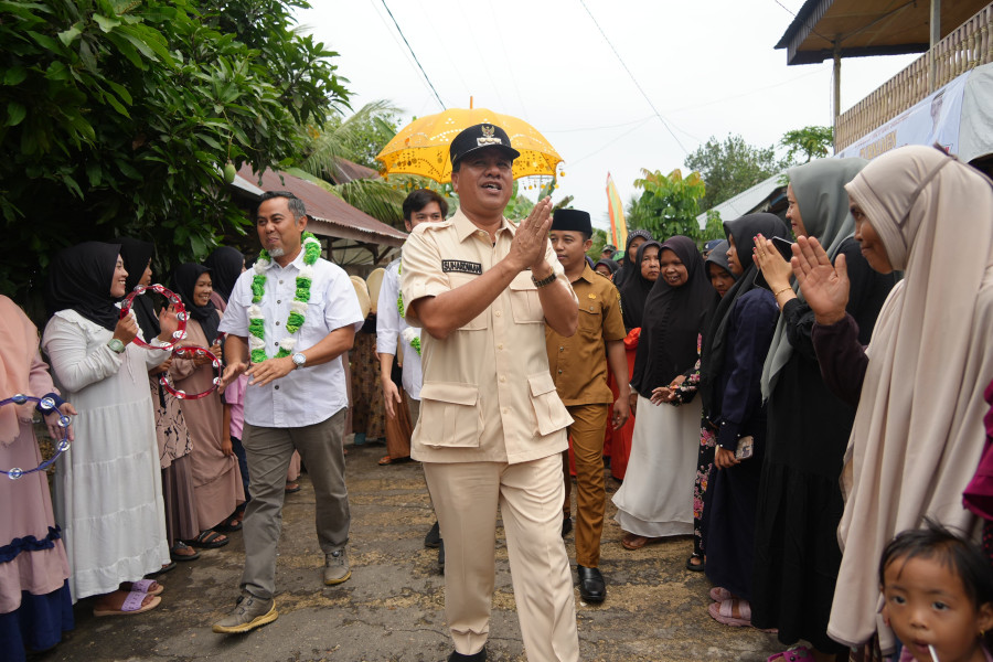 Buka Turnamen Volly di Pulau Beralo, Bupati Harapkan Ekonomi Masyarakat Bergerak