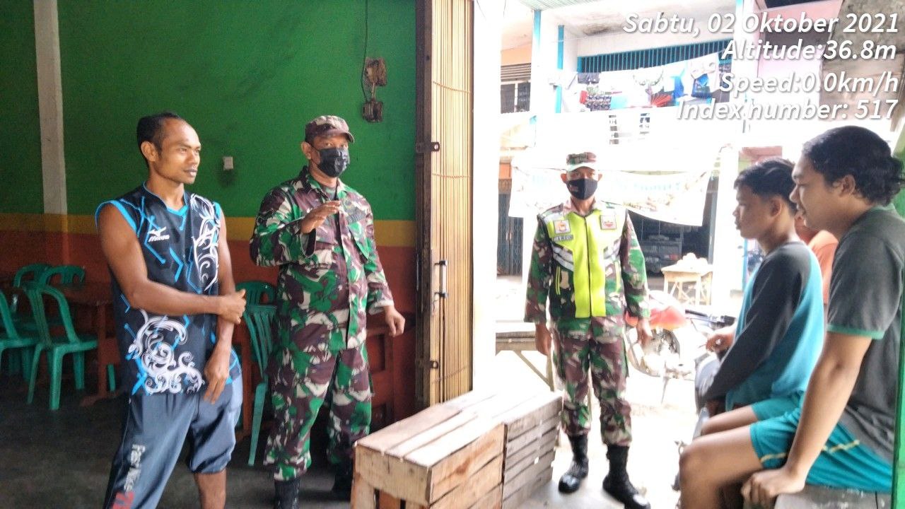 Serda Juanda Babinsa Koramil 06/Cerenti Dim 0302/Inhu Intensif Laksanakan Himbauan Prokes