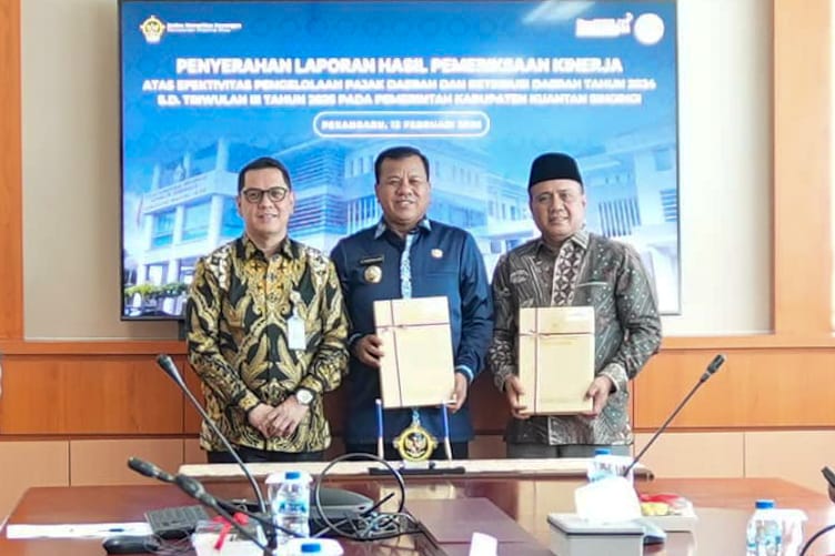 Bupati Kuansing Hadiri Penyerahan LHP BPK,  Tegaskan Komitmen Perbaikan