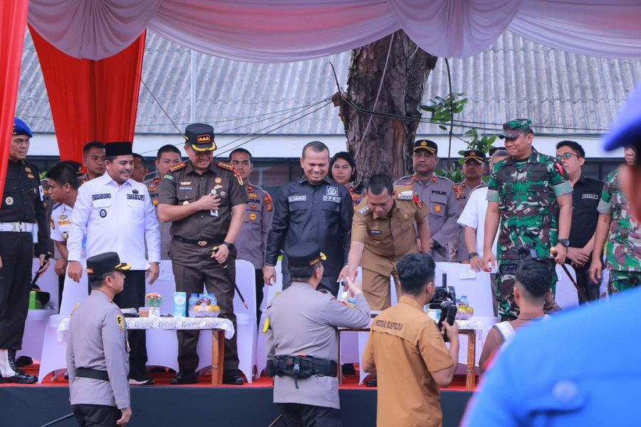 Pj Wako Muflihun Ikuti Apel Gelar Pasukan Operasi Mantap Brata Lancang Kuning 2023-2024