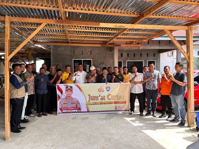 Melalui Jumat Curhat, Polres Kuansing Sampaikan Kamtibmas dan Dengarkan Keluhan Masyarakat