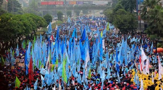 Besok, Ratusan Ribu Buruh akan Geruduk Istana dan Menuntut Ini ke Jokowi