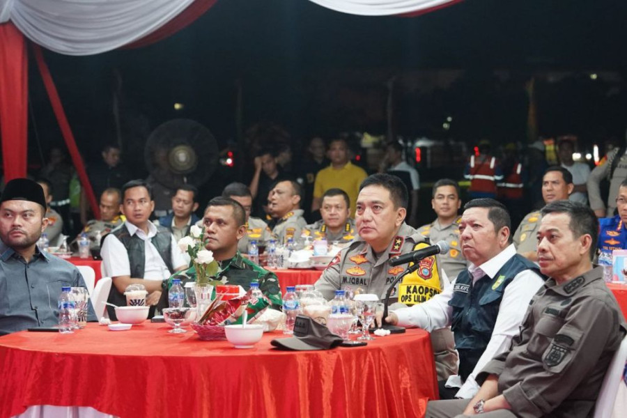 Kapolda Riau Pantau Kesiapan Pengamanan Malam Tahun Baru 2025 di Pekanbaru