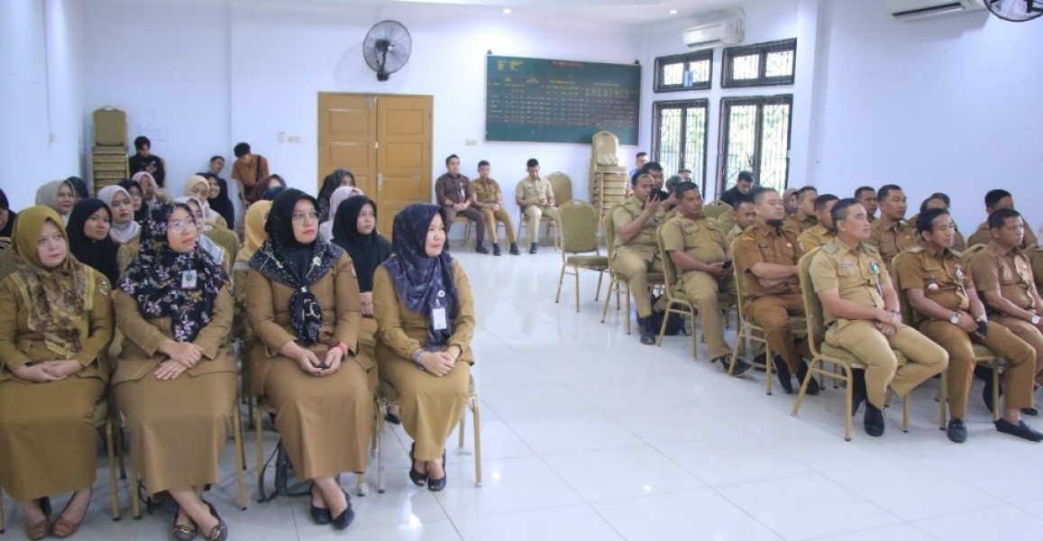 Kepala BKPSDM Dampingi Pj Wali Kota Pekanbaru Dialog dengan Warga Marpoyan Damai