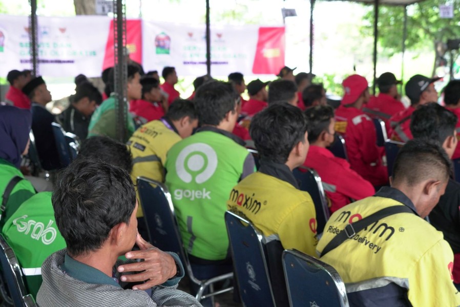 Driver Ojol Antusias Ikuti Servis Motor Gratis di Masjid Raya An-Nur Pekanbaru