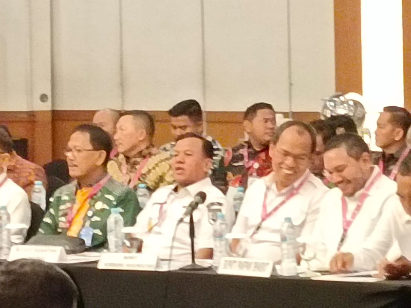 Bupati ; Bahas Program Kerja Dan Diskusi Terkait Pemotongan Masa Jabatan Kepala Daerah