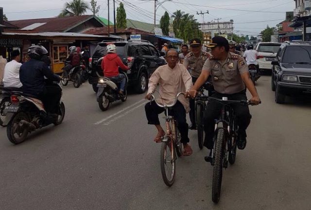Bersepeda, Kapolres Inhil Pantau Kamtibnas di Kota Tembilahan