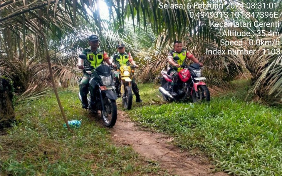 Di Desa Sikakak Kecamatan Cerenti Babinsa Koramil 06/Cerenti Kodim 0302/Inhu Sosialisasi Pencegahan Kebakaran Hutan Dan Lahan